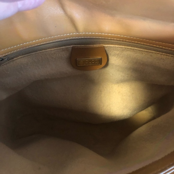 Gucci Crossbody - Picture 5 of 9